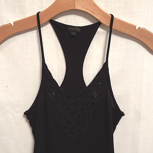 ARITZIA Talula Babaton Tank Top // Size S - Picture 4 of 8